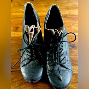 Vintage OTBT Rockdale Wedge